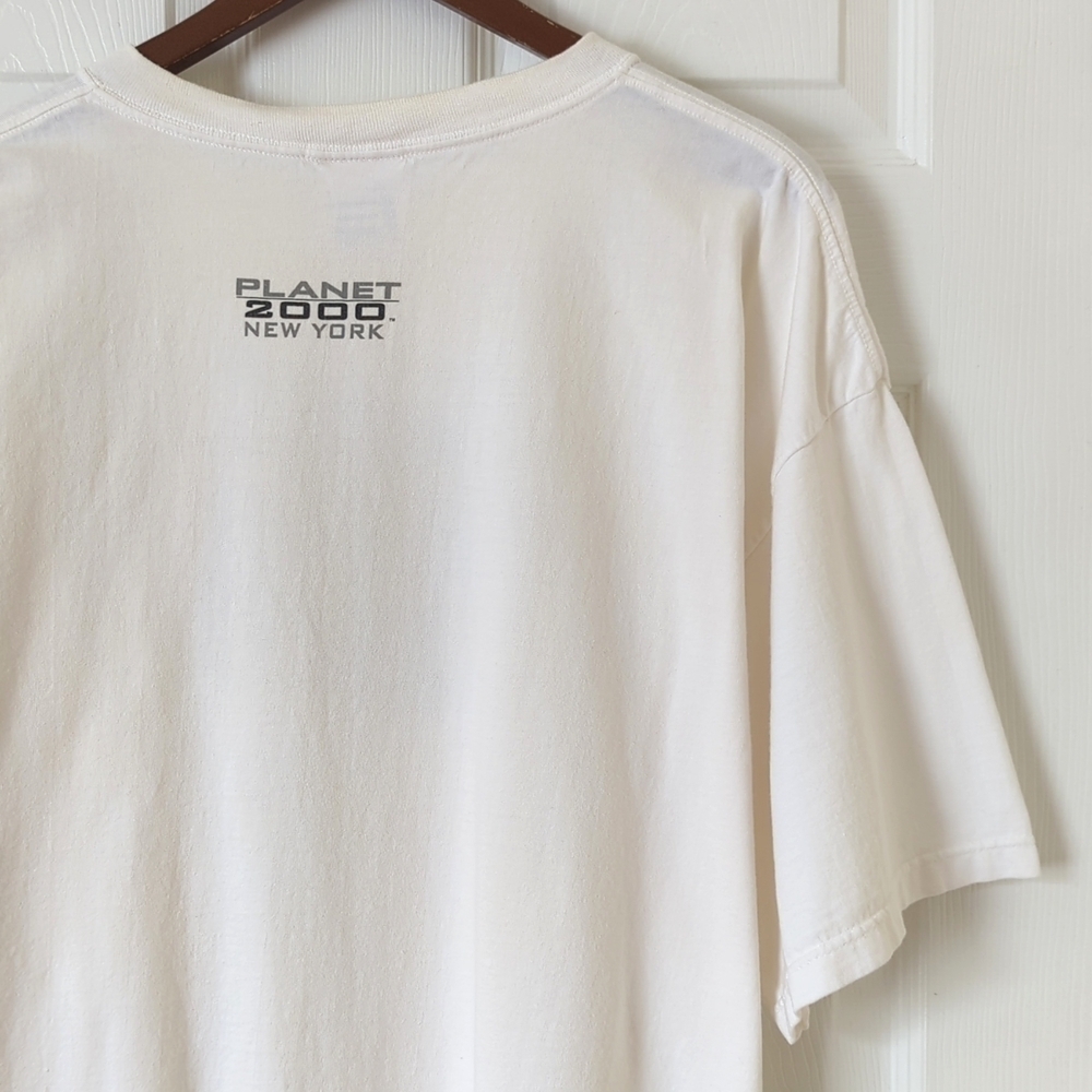 Planet Hollywood 2000 Y2K Vintage New York Graphic Short Sleeve Crewneck T-shirt - Picture 10 of 11